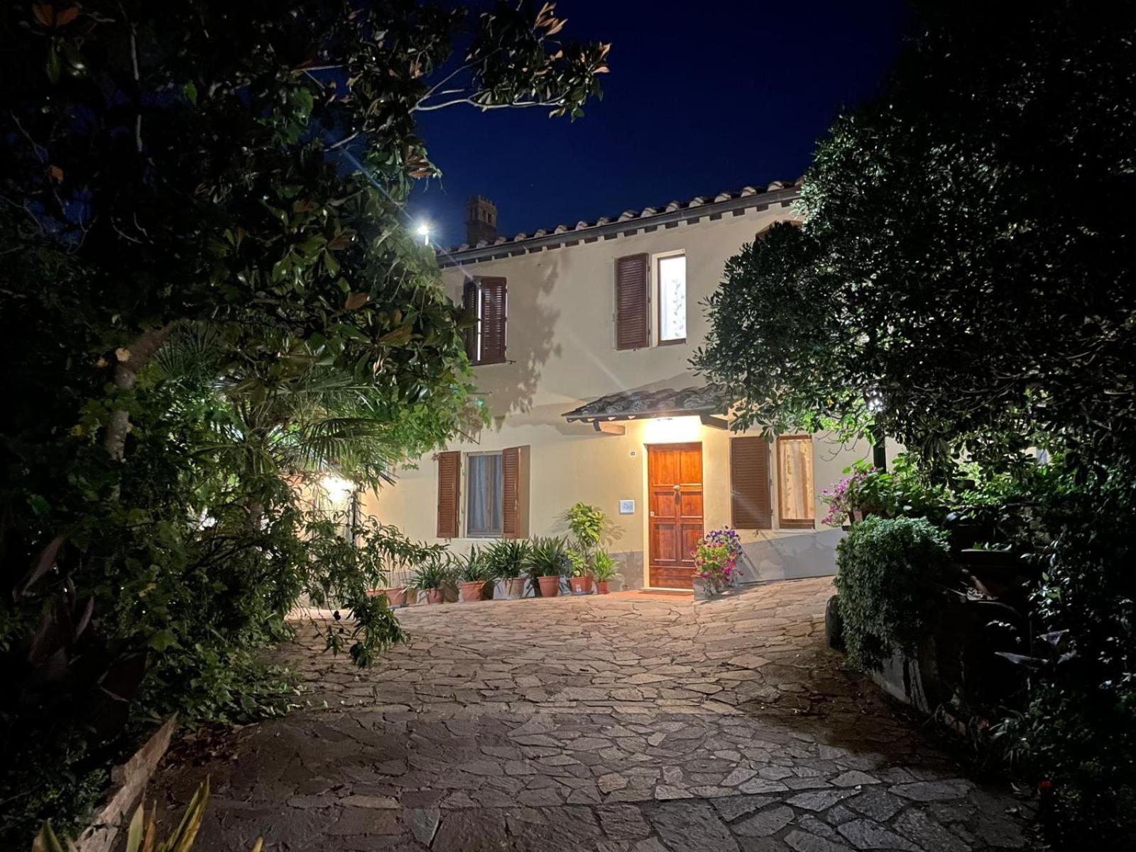 Villa Il Tufo Siena Esterno foto